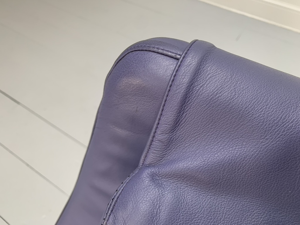 Pair of B&B Italia "Metropolitan ME100" Armchairs - In Blue "Gamma" Leather - Image 14