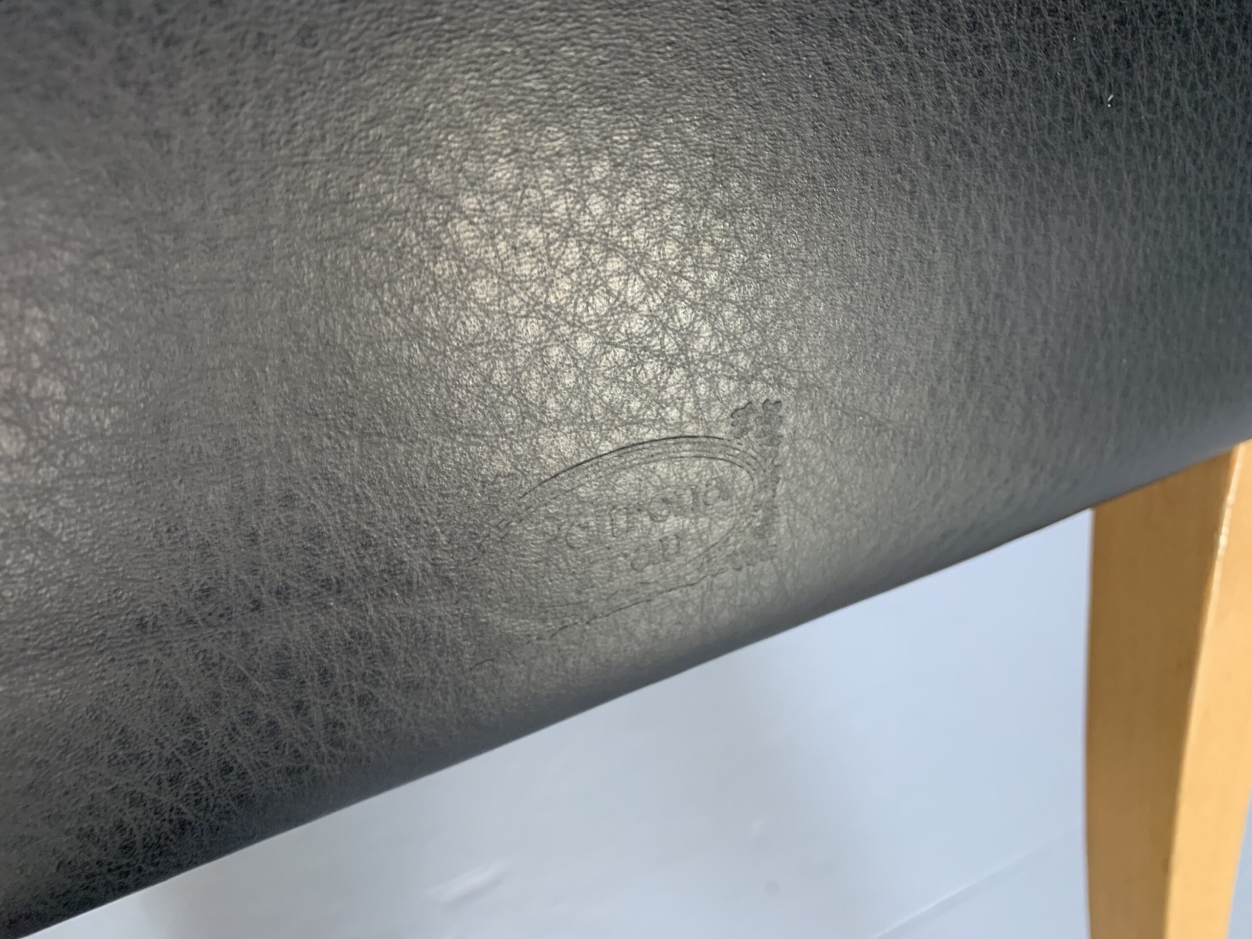 4 Poltrona Frau "Vittoria" Dining Chairs - In Black "Pelle Frau" Leather - Image 15