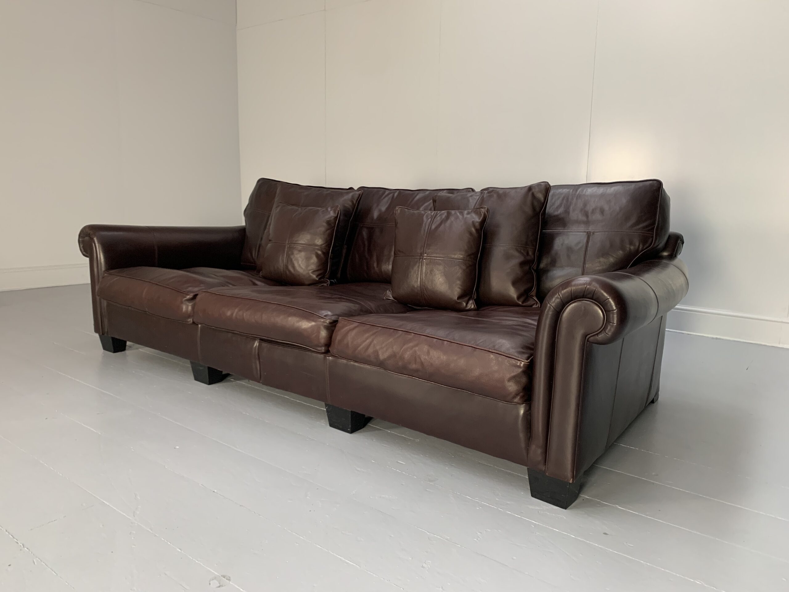 Duresta "New Plantation" Grand 4-Seat Sofa - In Dark Brown Leather - Image 6
