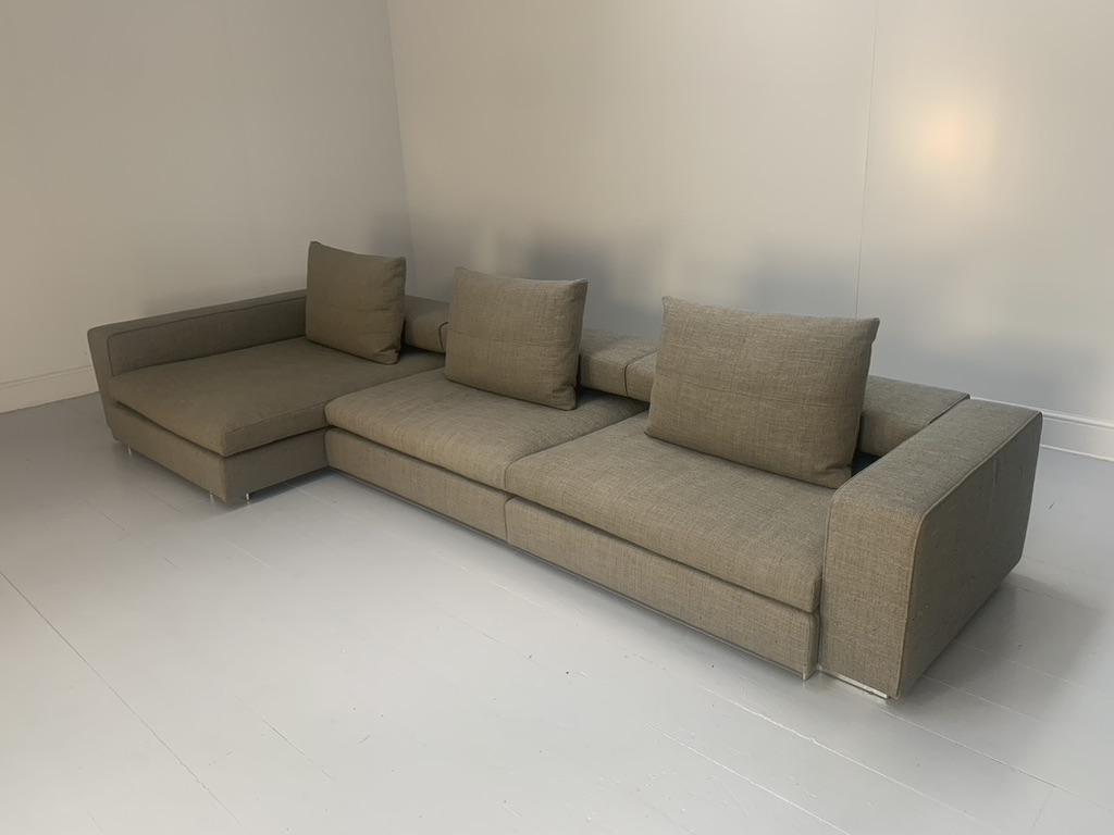 Molteni & C "Turner" 5-Seat L-Shape Sofa - In Neutral Woven Fabric - Image 3