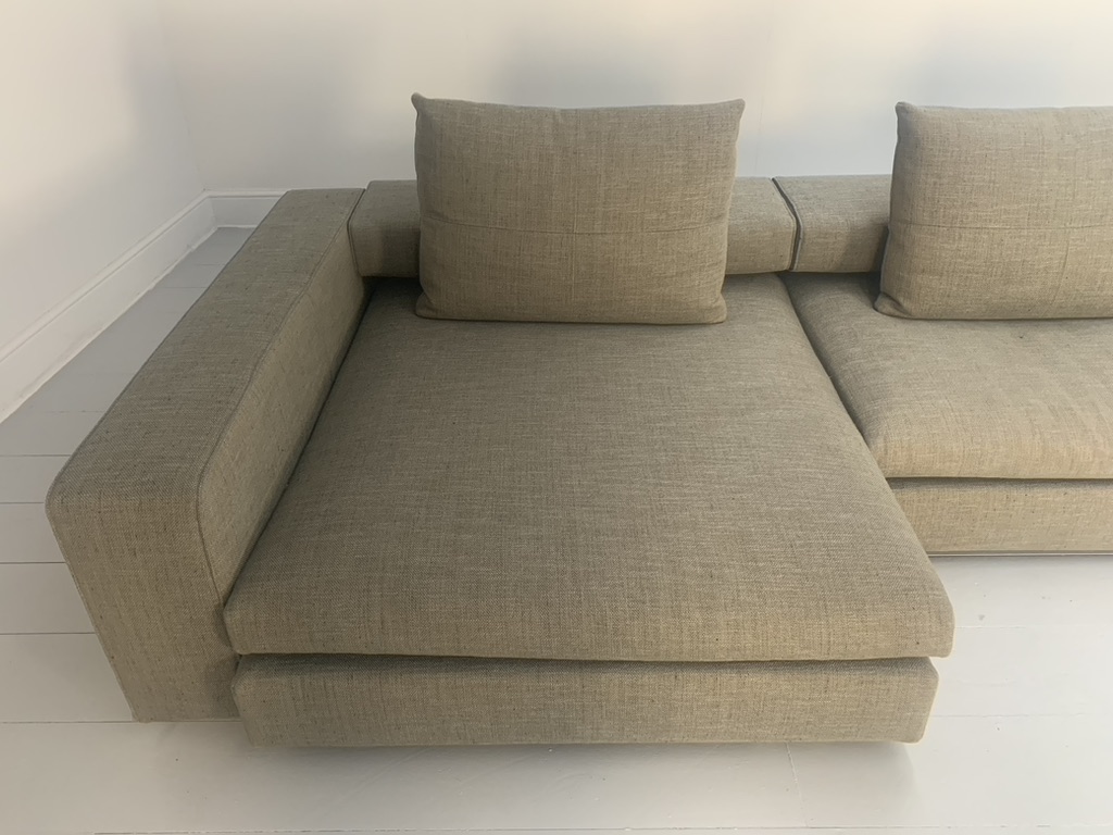 Molteni & C "Turner" 5-Seat L-Shape Sofa - In Neutral Woven Fabric - Image 6