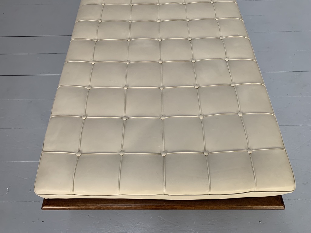 Alivar "Barcelona" Daybed - In Cream Leather - Image 11