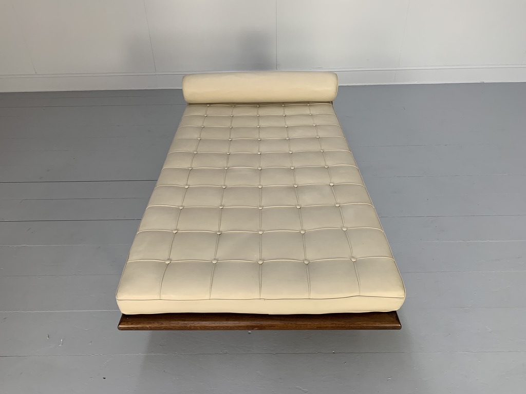 Alivar "Barcelona" Daybed - In Cream Leather - Image 7