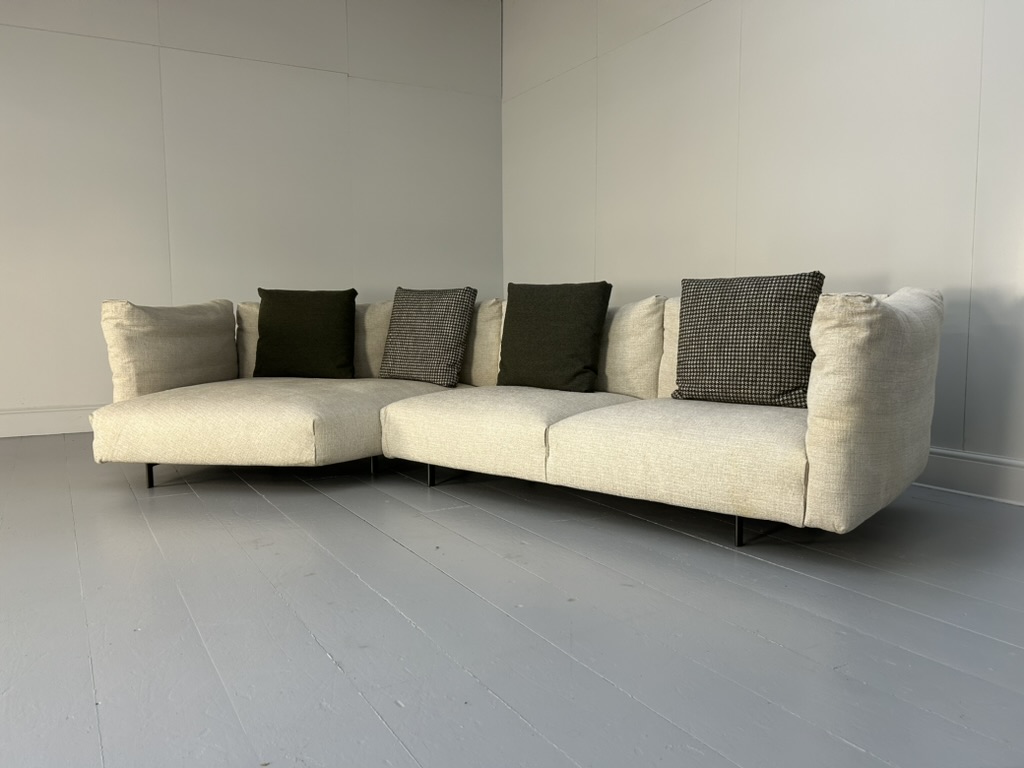 B&B Italia "Dambo" Sofa - In "Sirtaki" Jaquard - Image 6