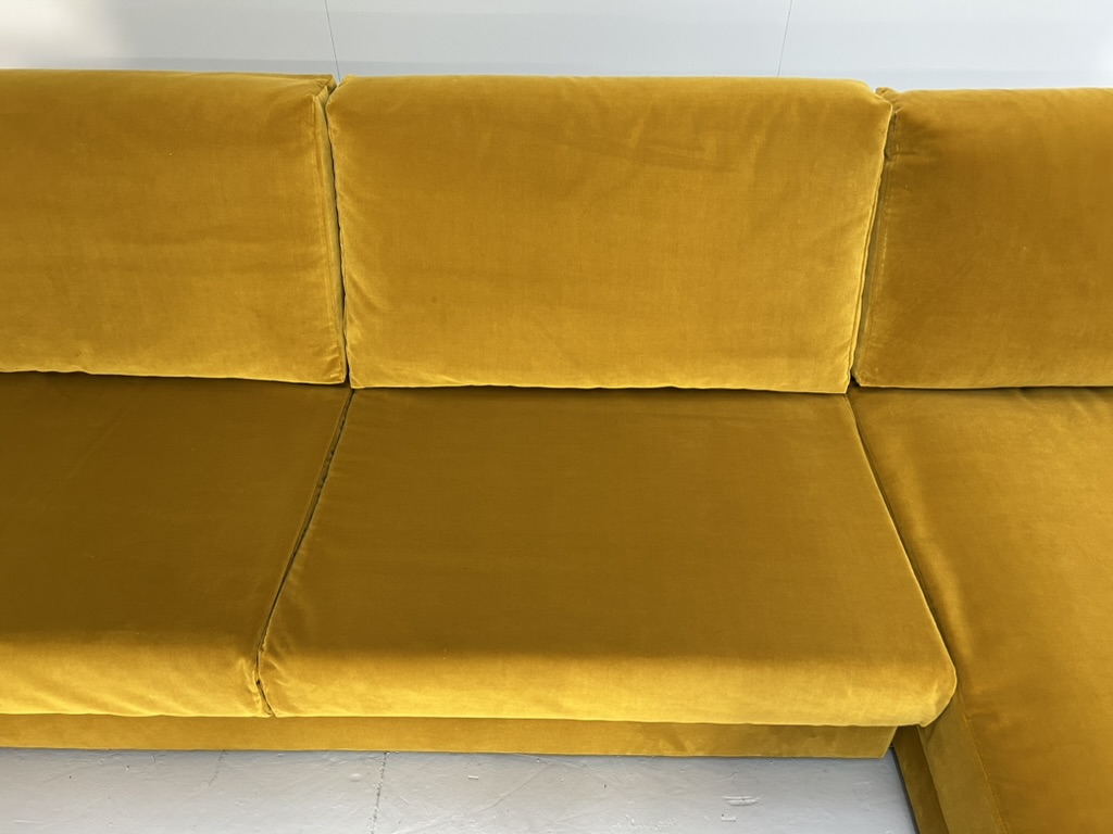 Arketipo "Best" 4-Seat L-Shape Sectional Sofa - In Mustard Yellow Velvet - Image 9