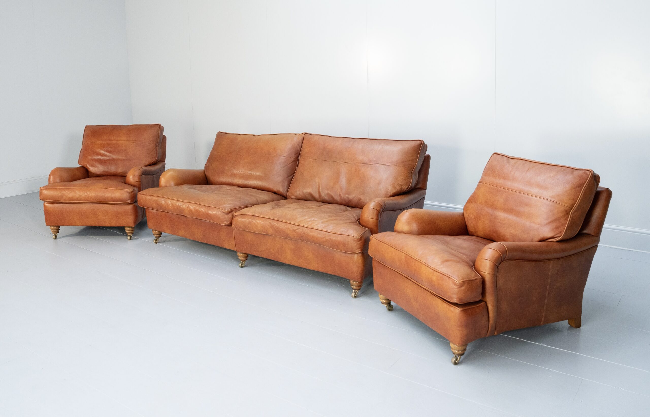 Duresta "Lansdowne" Sofa & 2 Armchair Suite - In Tan Brown "Niven" Leather - RRP £12,000 - Image 3