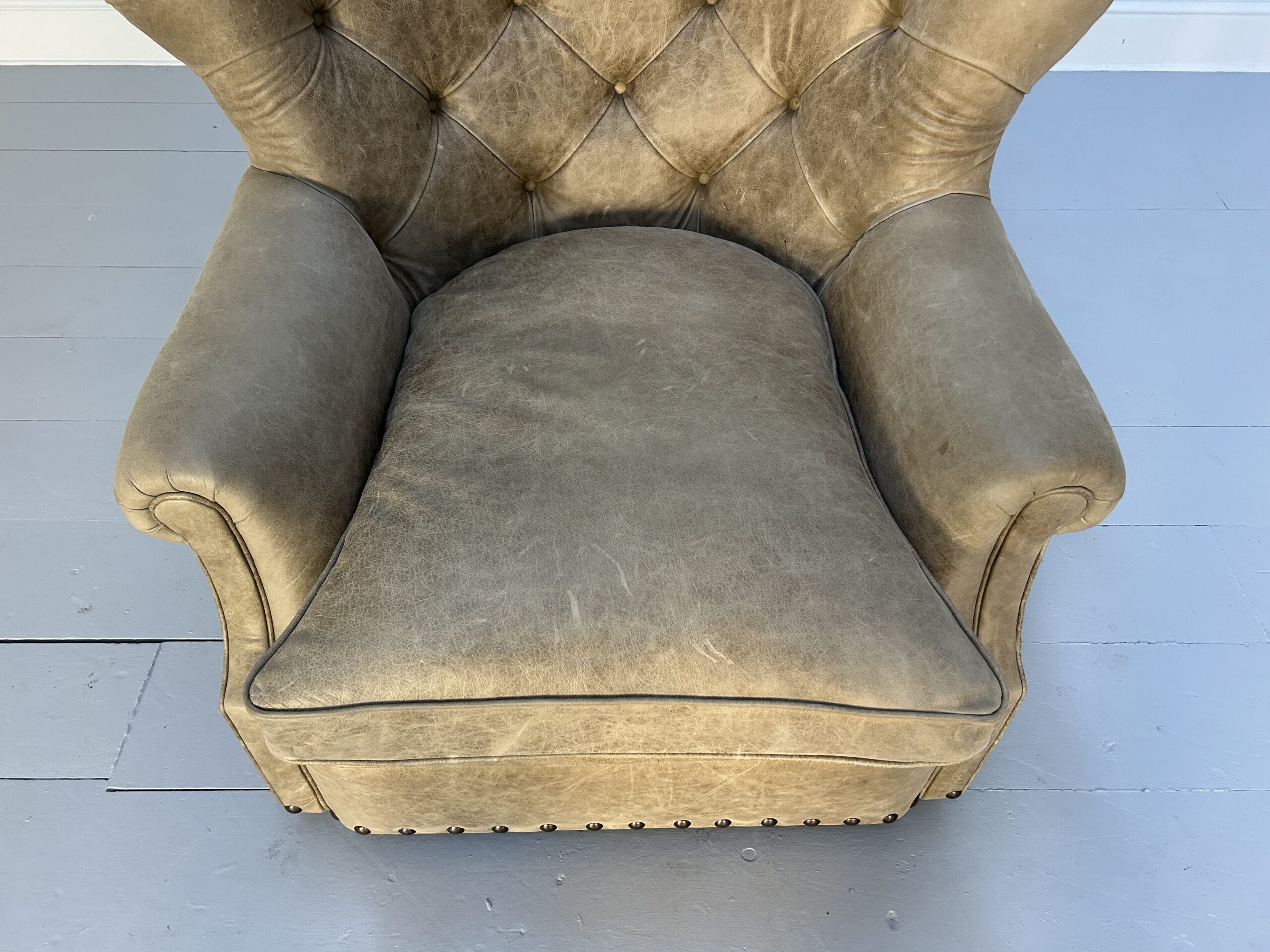 Pair of Ralph Lauren "Writers" Inspired Armchairs & Ottomans - In Vintaged Walnut Leather - Image 18
