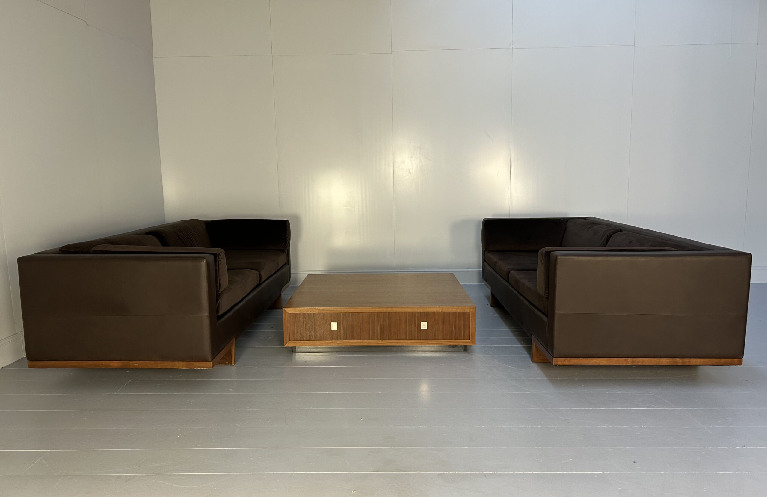 David Linley "Lizard" 2 Sofa & Low Table Suite - In Brown Leather, Velvet & Walnut - Image 3