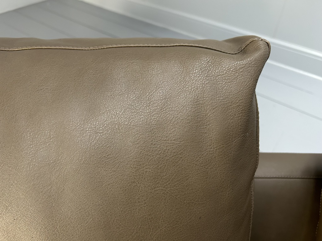 Walter Knoll "Prime Time 490" L-Shape Sofa & "Ameo" Table - In Clay "Safari" Leather - Image 10