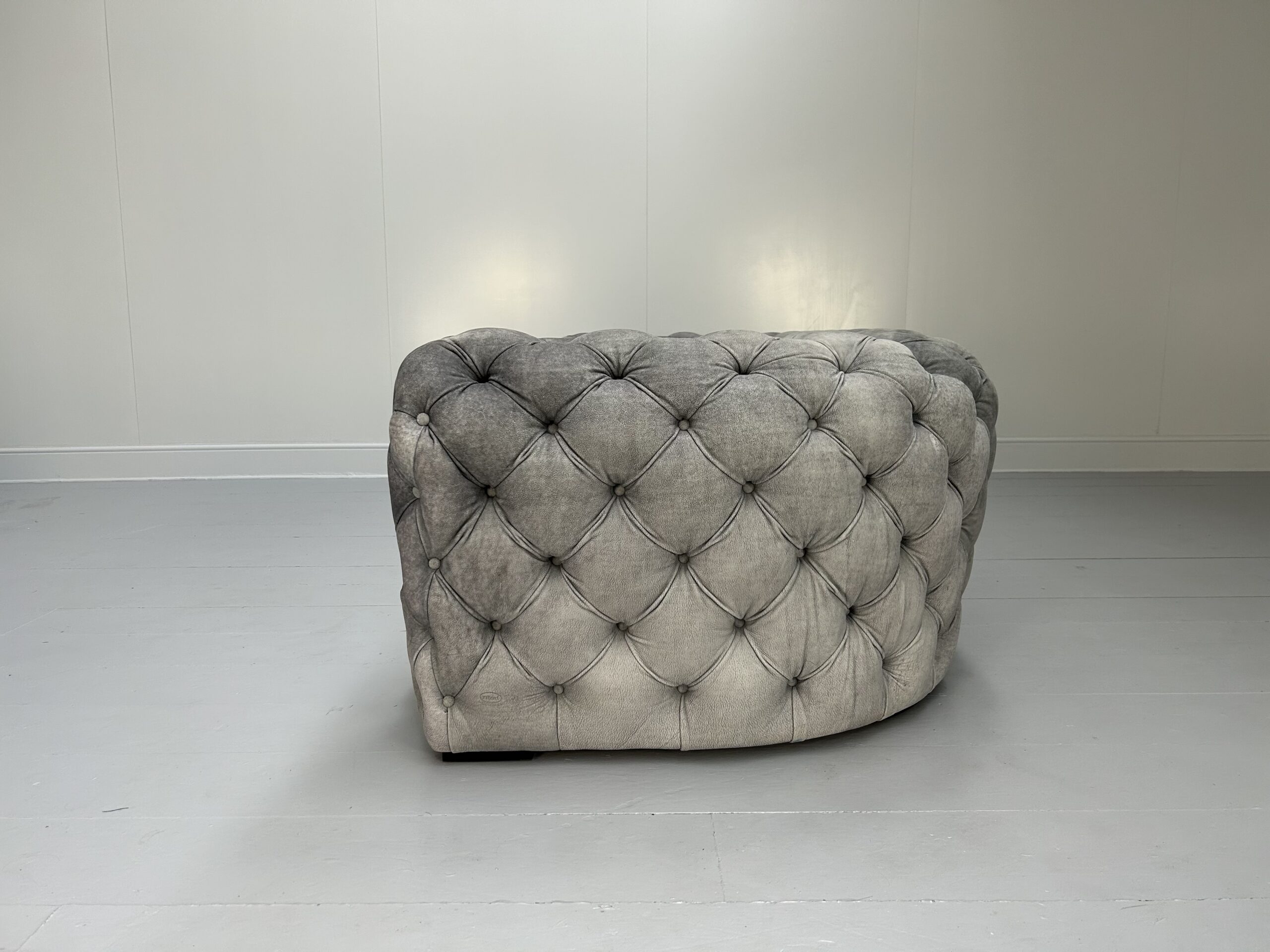 Baxter of Italy " Chester Moon" 3-Seat Sofa - In "Siberia" Grey Blue Leather - RRP £26,000 - Image 5