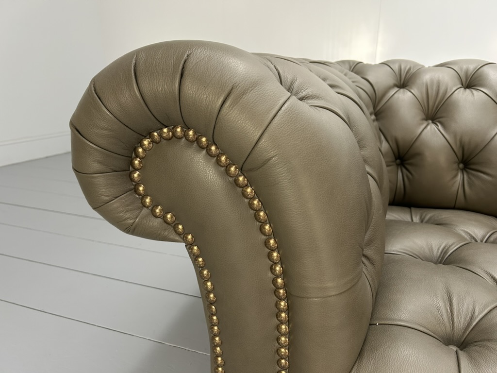 George Smith "Early Victorian Chesterfield " Sofa - In Grey Brown Leather - RRP £15,000 - Image 14