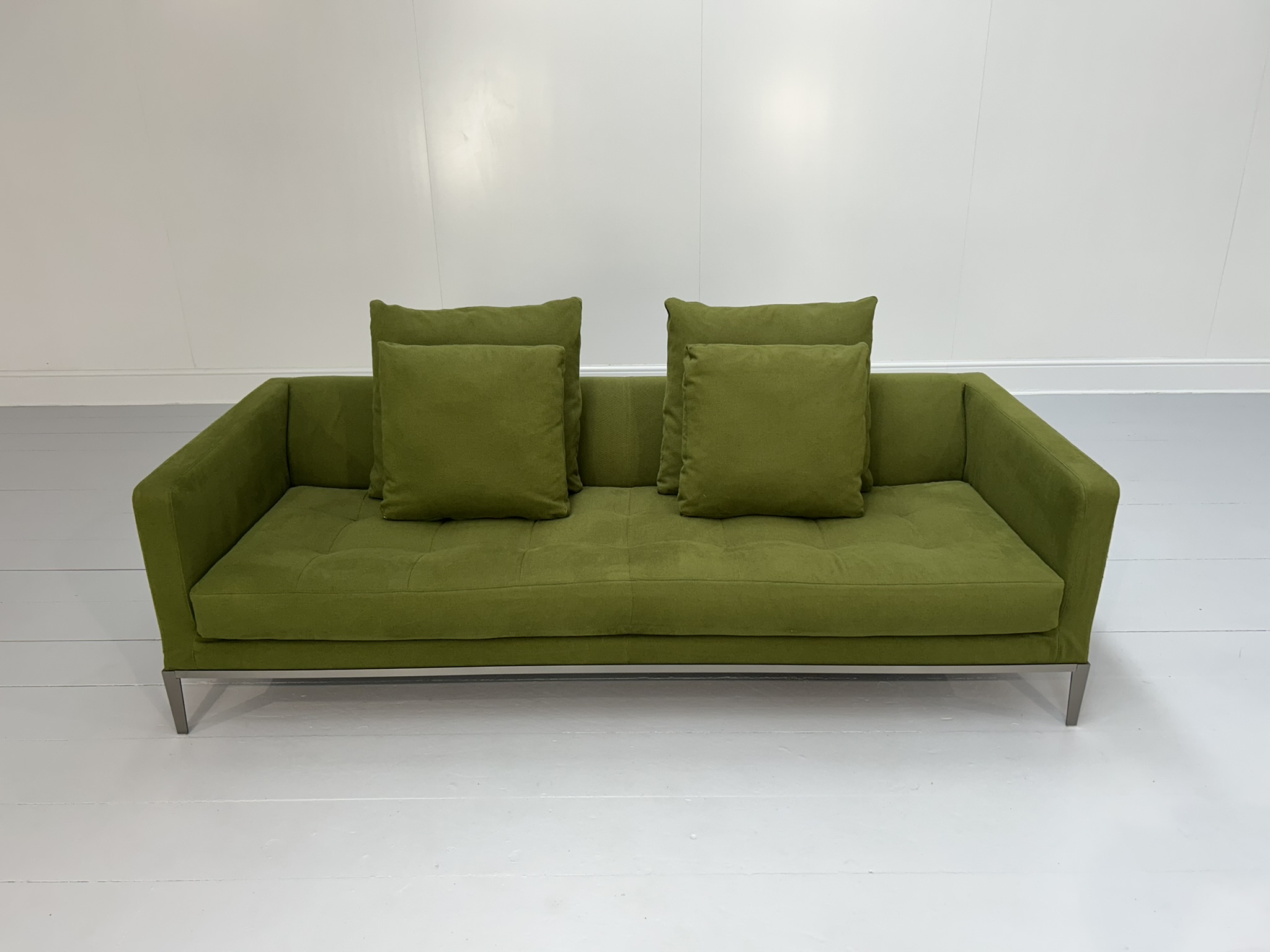 B&B Italia "Simpliciter" 3-Seat Sofa - In Green Fabric - RRP £8000 - Image 7