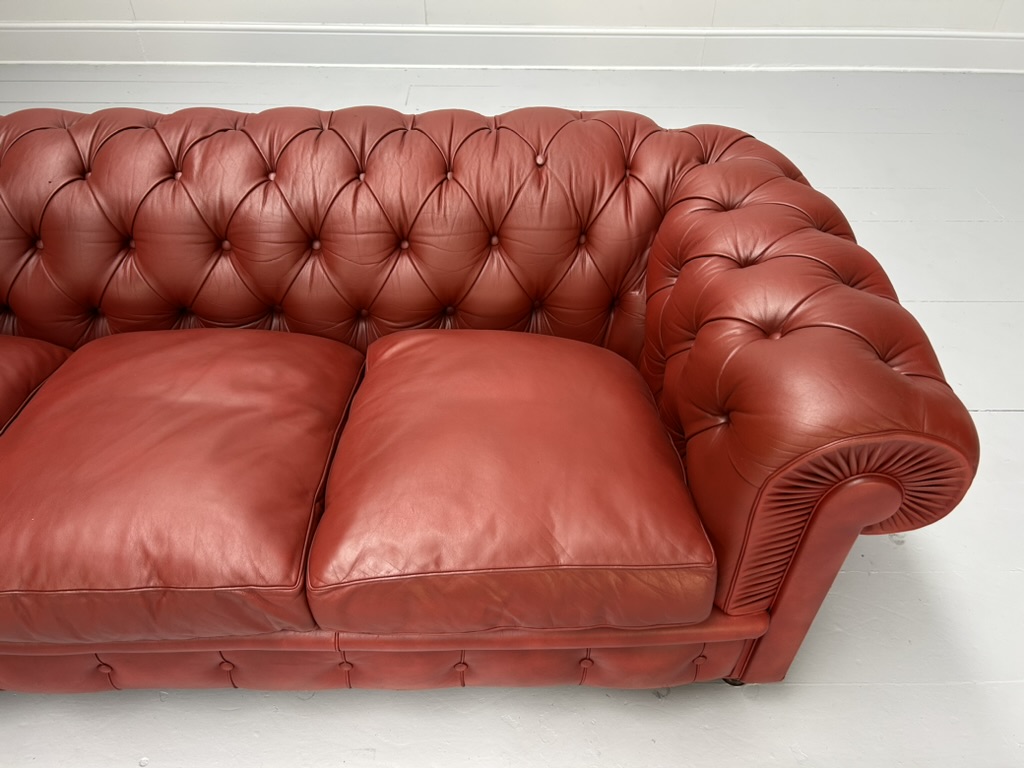 Poltrona Frau "Chester" 3-Seat Chesterfield Sofa - In Deep Red Leather - RRP £18,000 - Image 12