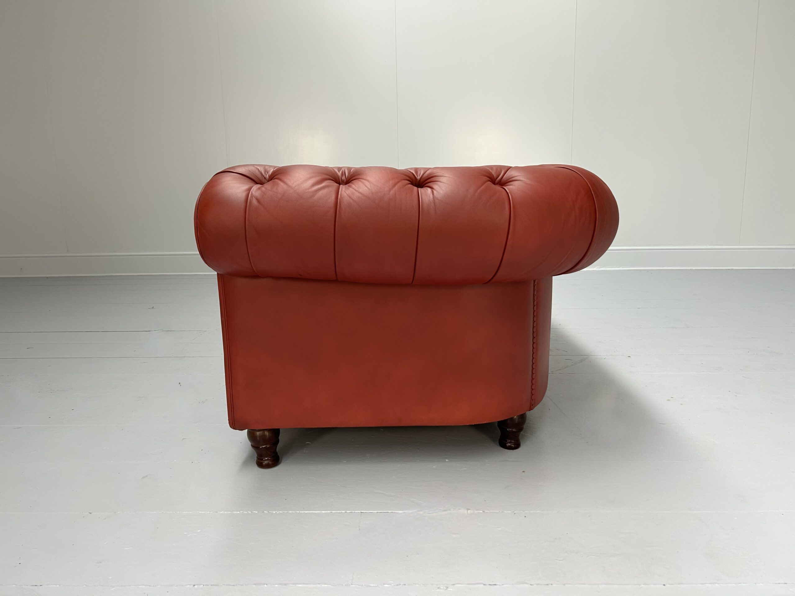 Poltrona Frau "Chester" 3-Seat Chesterfield Sofa - In Deep Red Leather - RRP £18,000 - Image 5