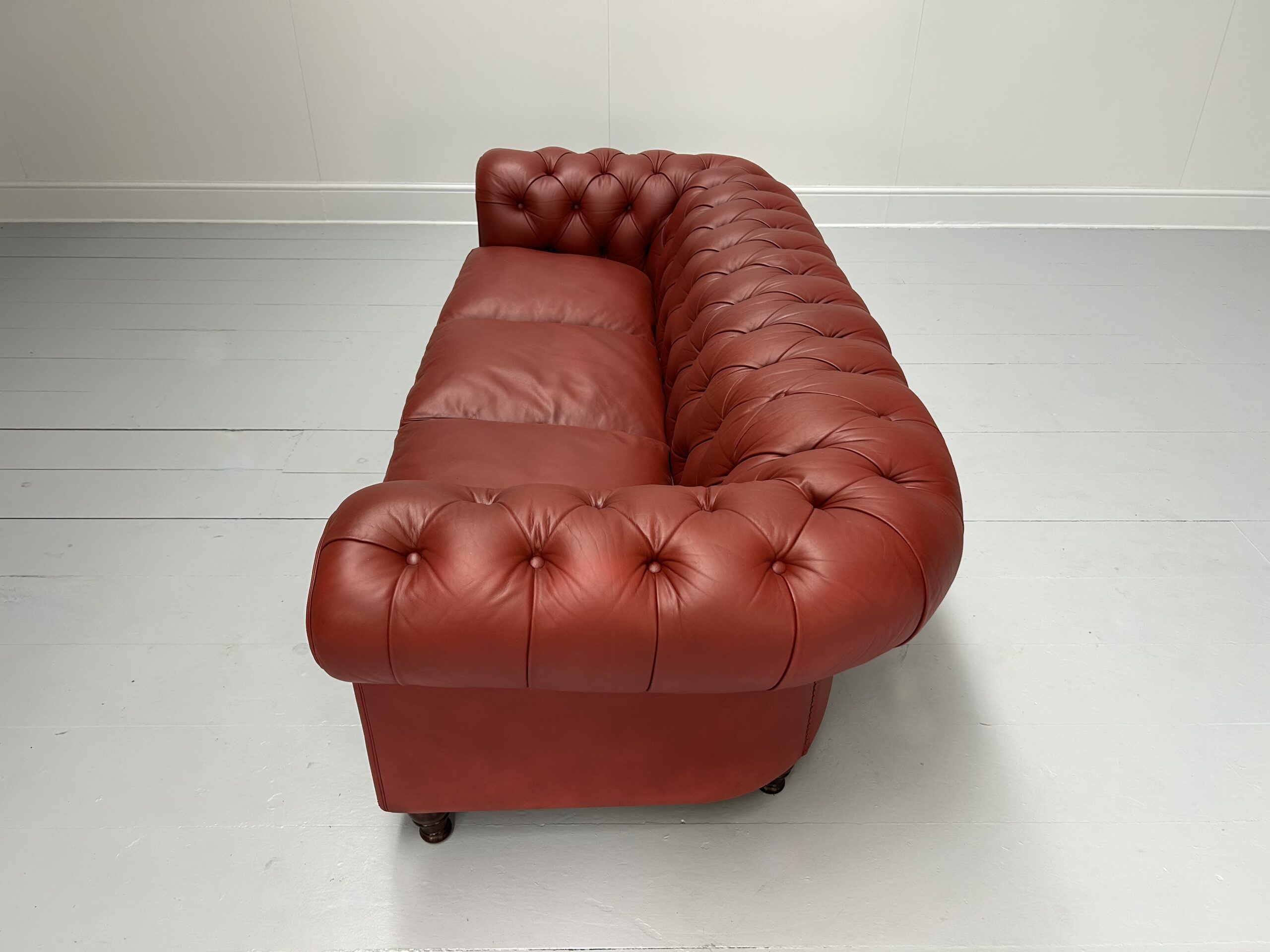 Poltrona Frau "Chester" 3-Seat Chesterfield Sofa - In Deep Red Leather - RRP £18,000 - Image 9
